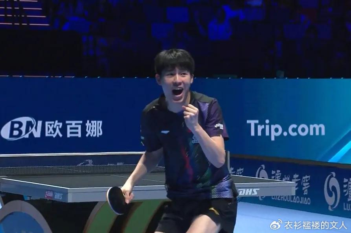 澳门世界杯爆冷！19岁小将温瑞博、覃予萱强势晋