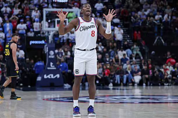 快船力克勇士结束两连败 附加赛迎勇士挑战