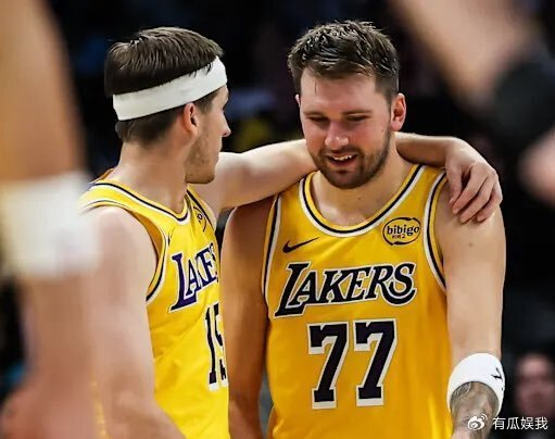 湖人双核伤退赛季告急，季后赛前景堪忧