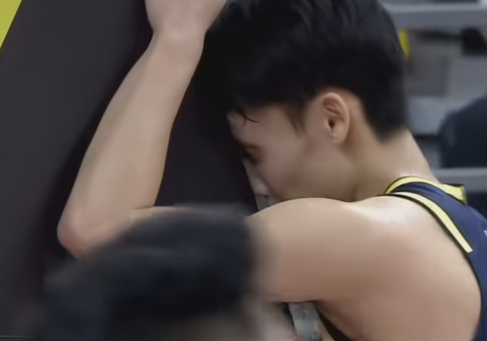 广东男篮常规赛收官战遭福建翻盘 杜锋被质疑打